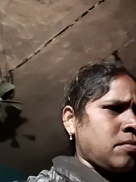 Hot_kiran4 streaming on Webcambliss